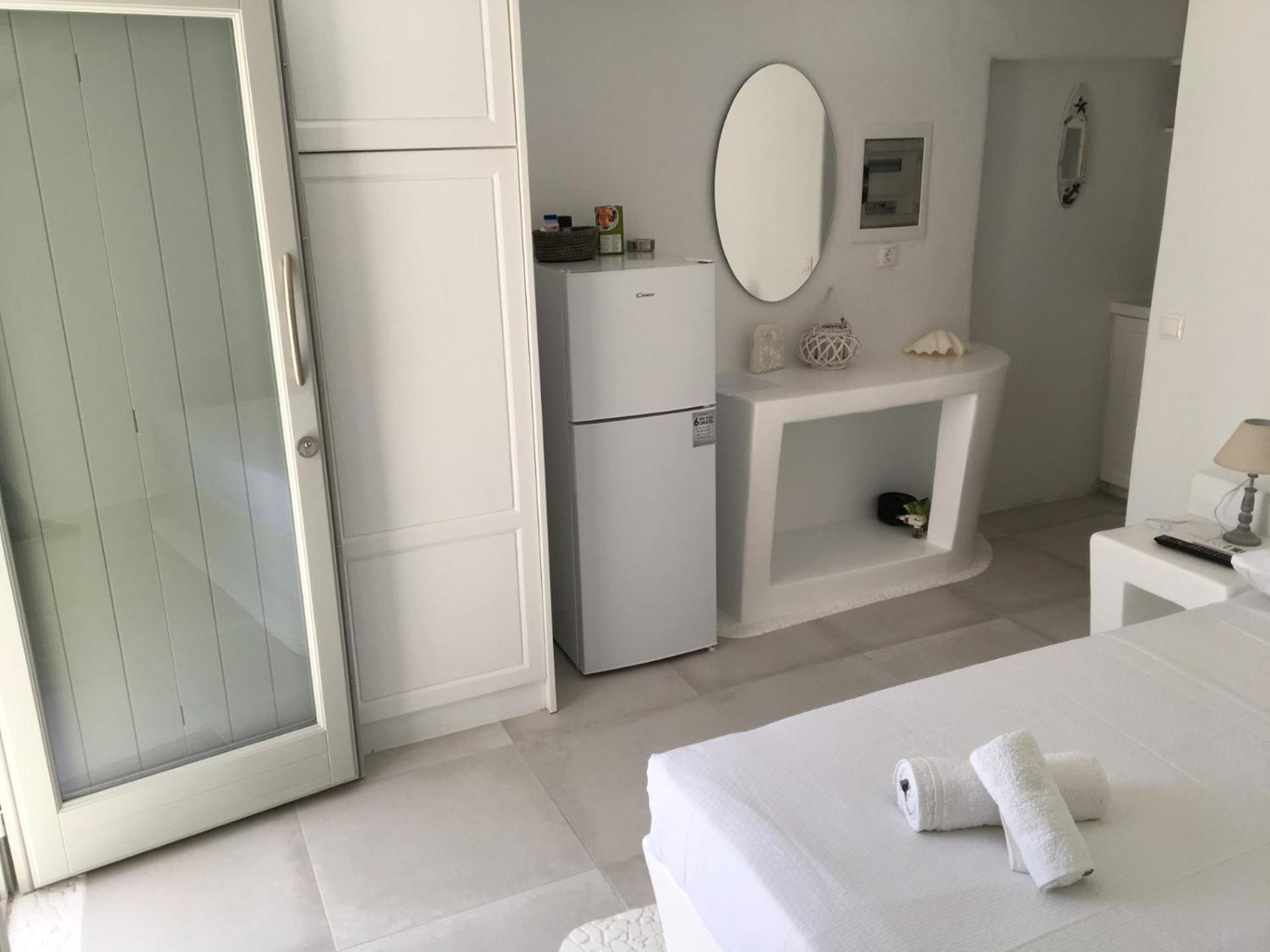 Rineia Complex By Live&Travel Apartment Mykonos Town Room photo