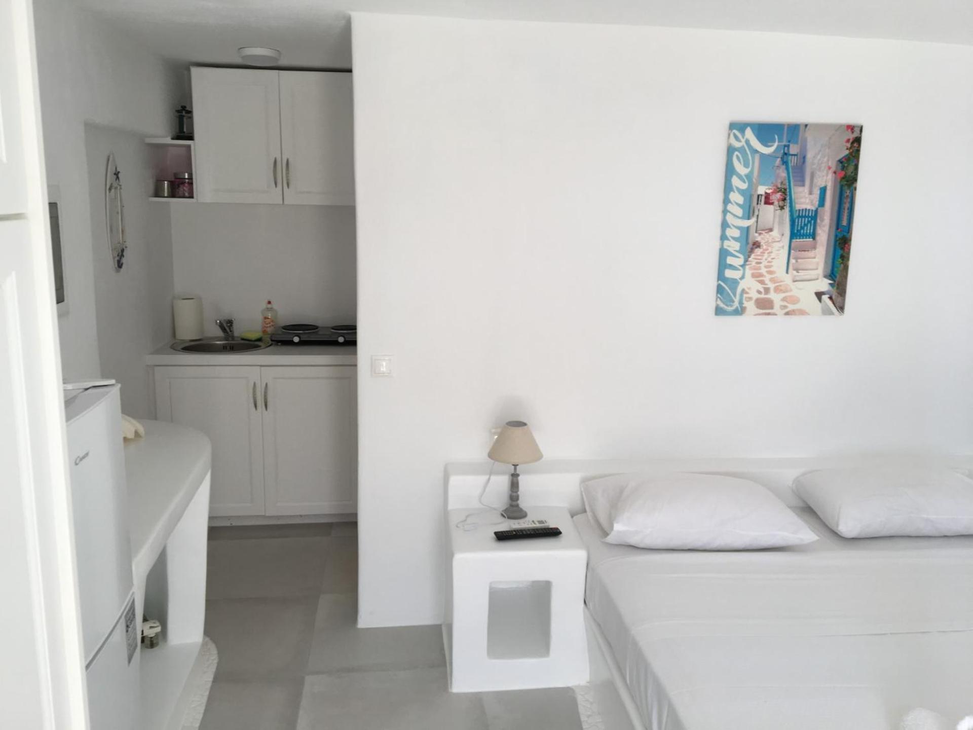 Rineia Complex By Live&Travel Apartment Mykonos Town Room photo